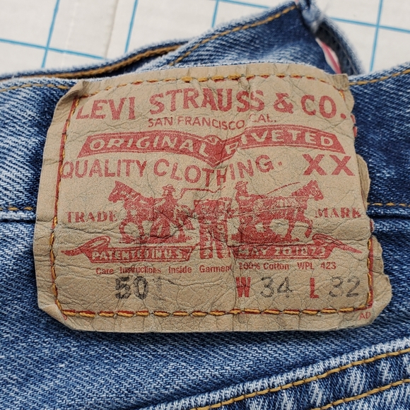 Levi's 501 Button Fly Straight Jeans 34x32 Men's Red Tab Denim Vintage Stained - Picture 3 of 16